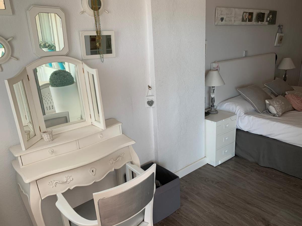 Apartamento Primera Linea De Playa Port Saplaya Buitenkant foto